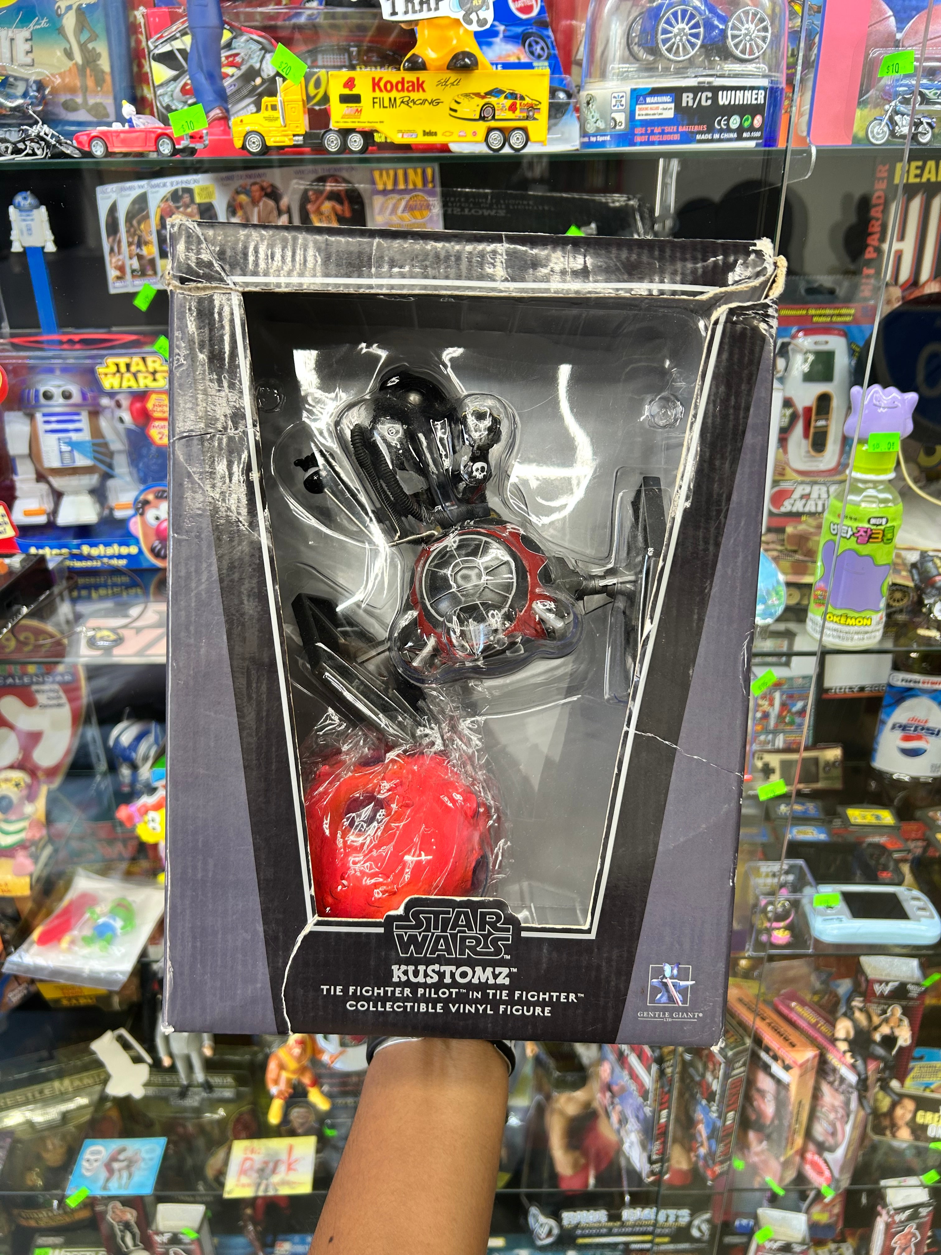 Star Wars Gentle Giant Kustomz Tie Fighter Pilot in Tie Fighter Vinyl Figure