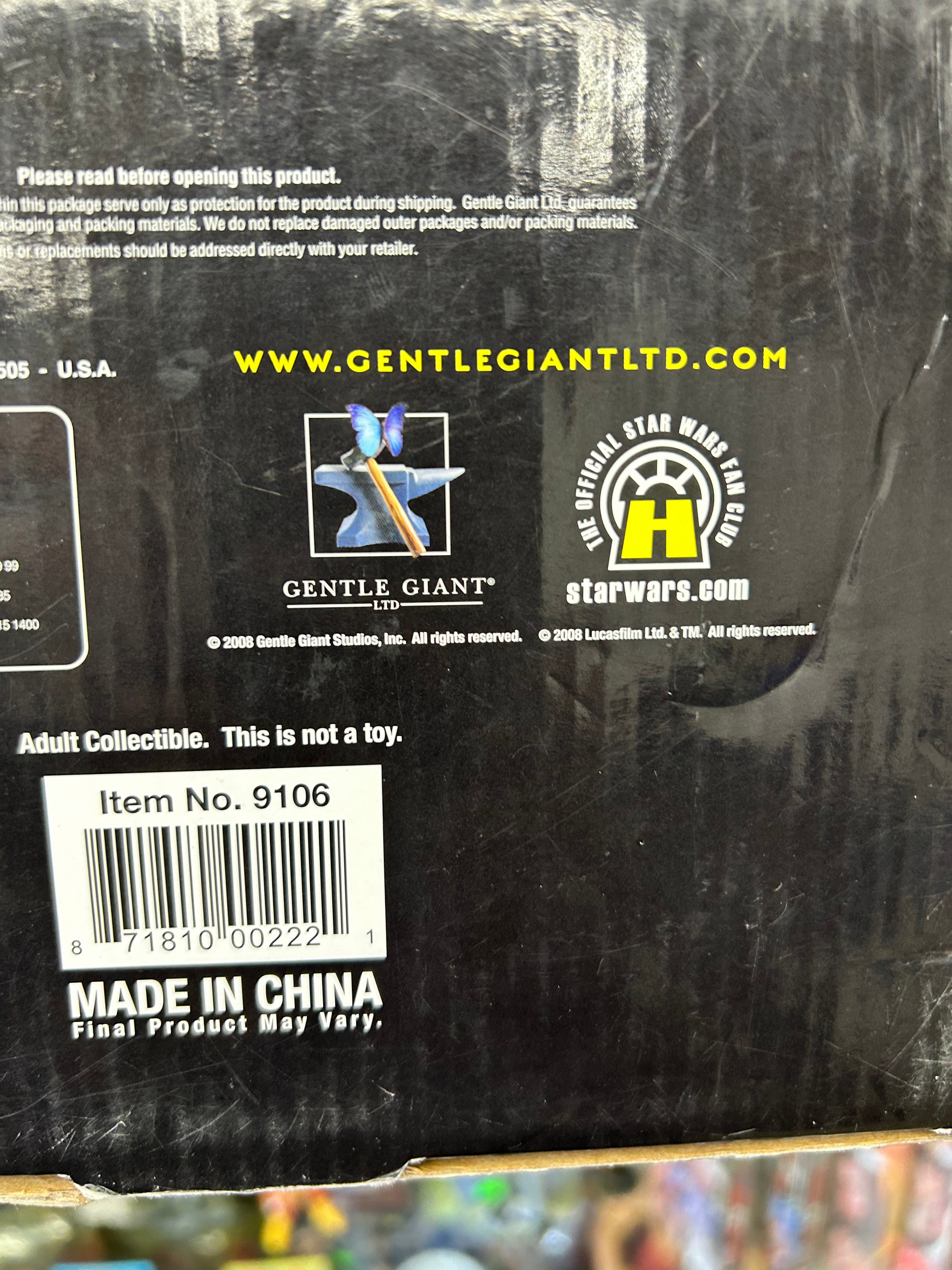 Star Wars Gentle Giant Kustomz Tie Fighter Pilot in Tie Fighter Vinyl Figure